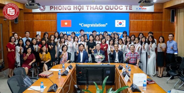 Lễ trao học bổng KEB HANA BANK 2018