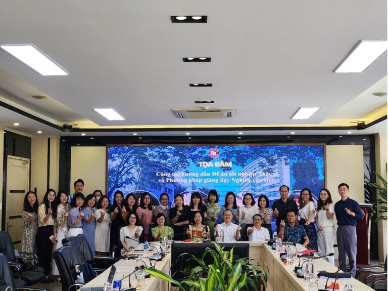 Tọa đàm: “Công tác hướng dẫn Đề án tốt nghiệp Thạc sĩ và Phương pháp giải dạy Nghiên cứu sinh”