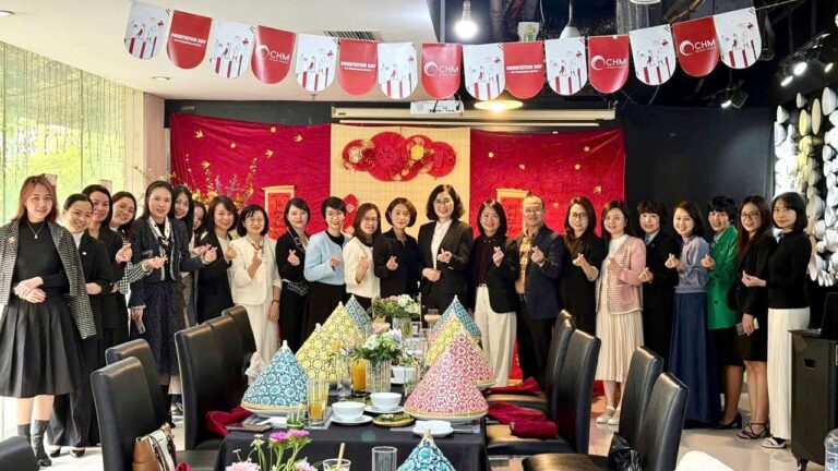RED- LETTER DAY- BUỔI BÁO CÁO VÀ ĐÁNH GIÁ THỰC HÀNH NGHIỆP VỤ CỦA SINH VIÊN CHẤT LƯỢNG CAO QUẢN TRỊ KHÁCH SẠN K62
