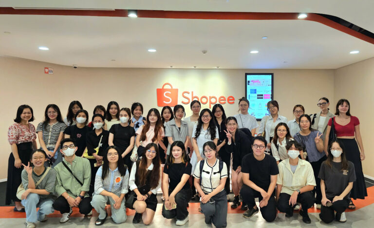 Sinh viên CLC K60 Quản trị Kinh doanh tham quan Văn phòng Shopee tại Hà Nội