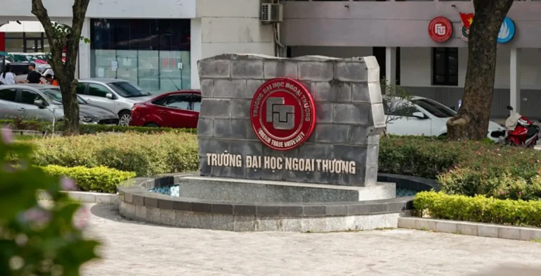 THƯ MỜI CÁC THẾ HỆ SINH VIÊN, HỌC VIÊN, NGHIÊN CỨU SINH; CÁC CỰU GIÁO CHỨC VÀ TOÀN THỂ CÁN BỘ, VIÊN CHỨC, NGƯỜI LAO ĐỘNG VỀ DỰ NGÀY HỘI TRƯỜNG 15/11/2025 NHÂN DỊP KỶ NIỆM 65 NĂM THÀNH LẬP TRƯỜNG (1960 – 2025)